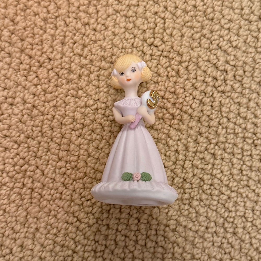 vintage five year old figurine of 1983 growing up girls collection - enesco!